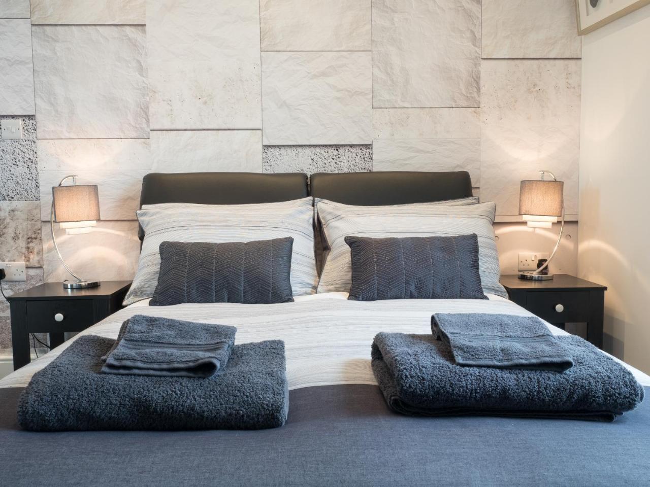 Teifi Netpool Hotel Pembroke Eksteriør billede